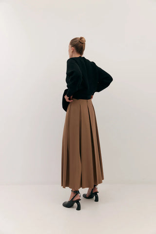 ava skirt, harris tapper, pleated maxi skirt, brown maxi skirt, maxi skirt with pockets
